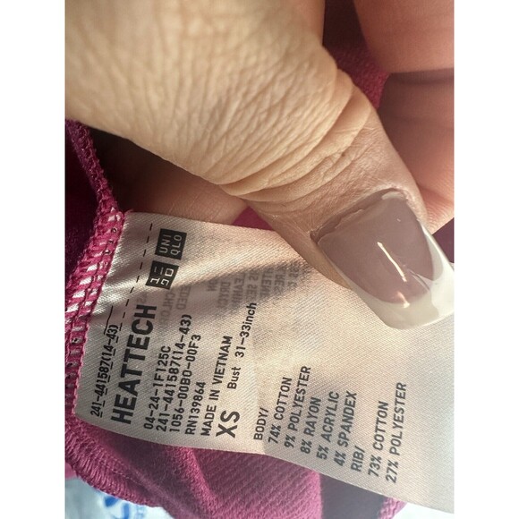 New UNIQLO Ultra Stretch Dry Mock Neck Pullover size XS Sweater top - Picture 3 of 3